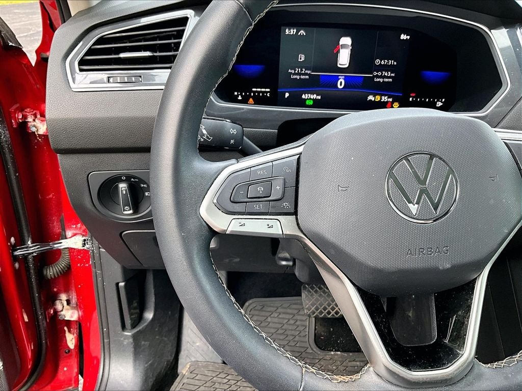 Used 2023 Red Metallic Volkswagen 2.0T SE image 23