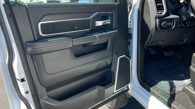 New 2026 Bright White Clear-Coat Exterior Paint RAM Laramie image 15