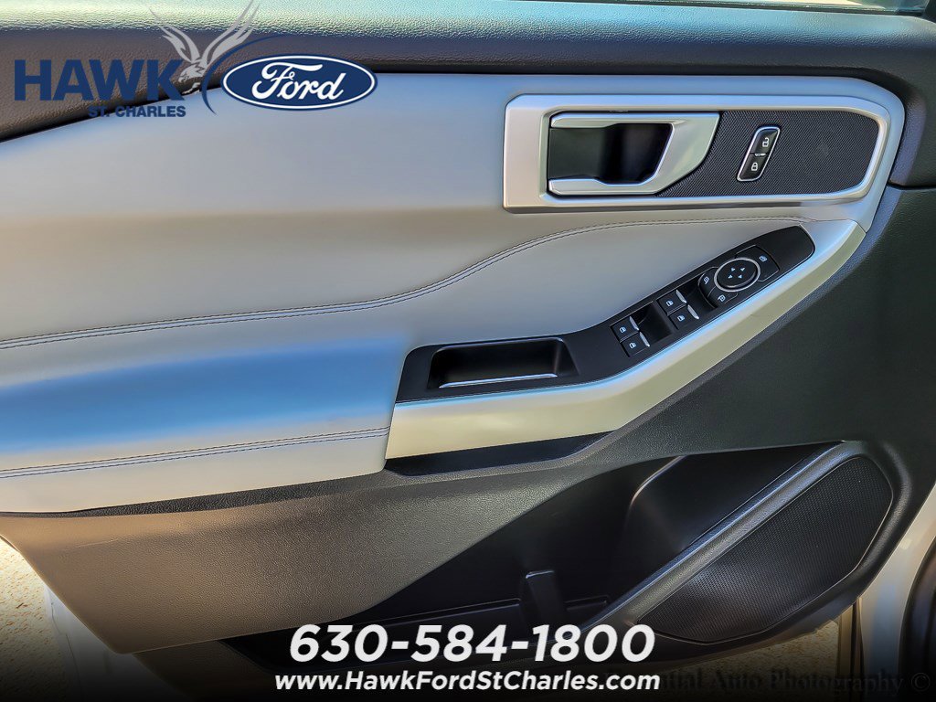 Certified Used 2023 White Metallic Ford XLT image 19