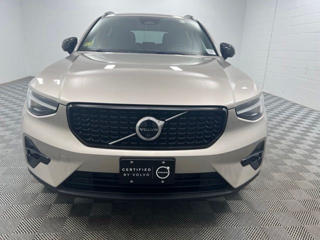 Used 2023 Gray Volvo Ultimate image 3