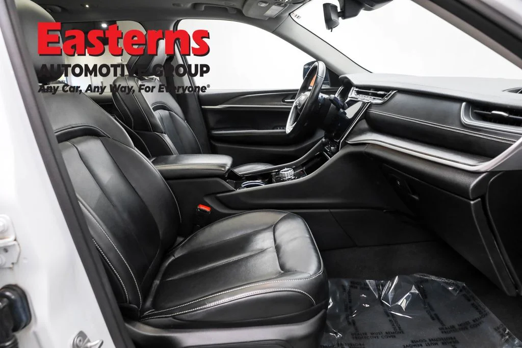 Used 2021 White Jeep Limited image 28