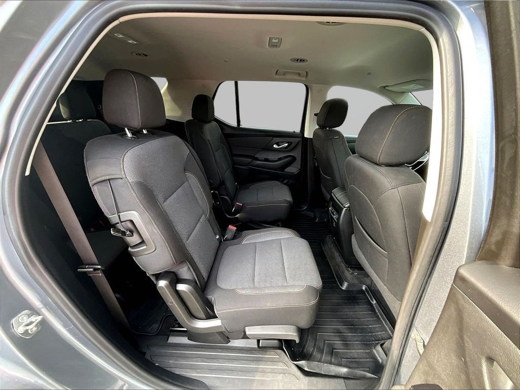 Used 2020 Gray Chevrolet LT image 28