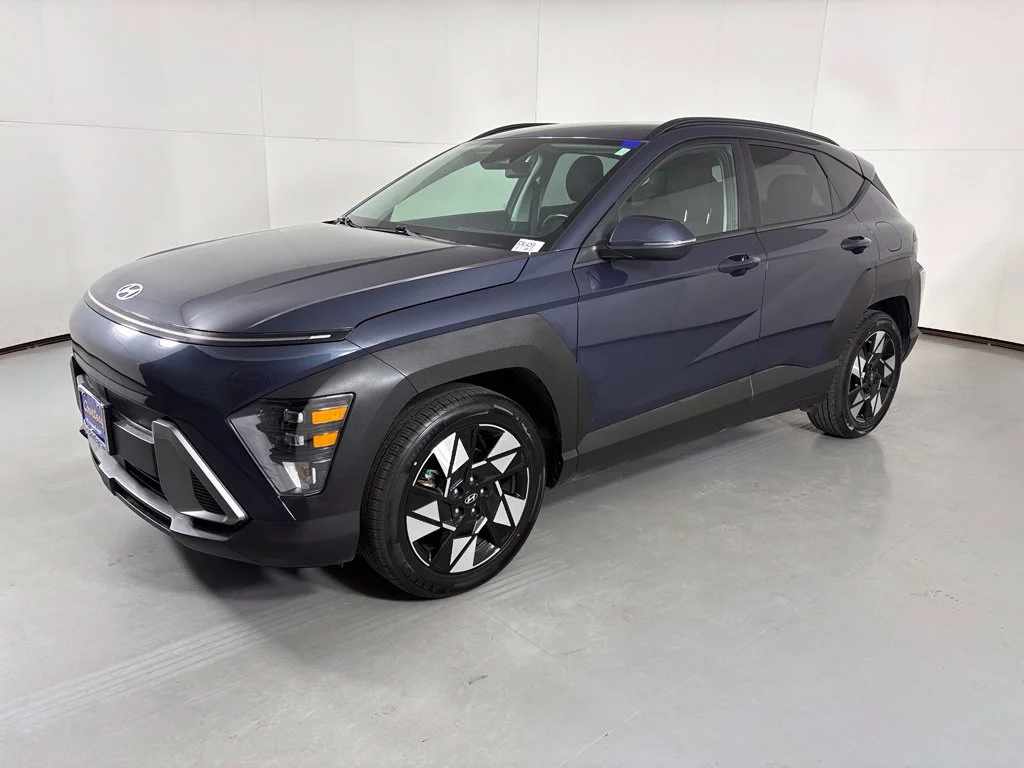 Used 2024 Blue Hyundai SEL image 4