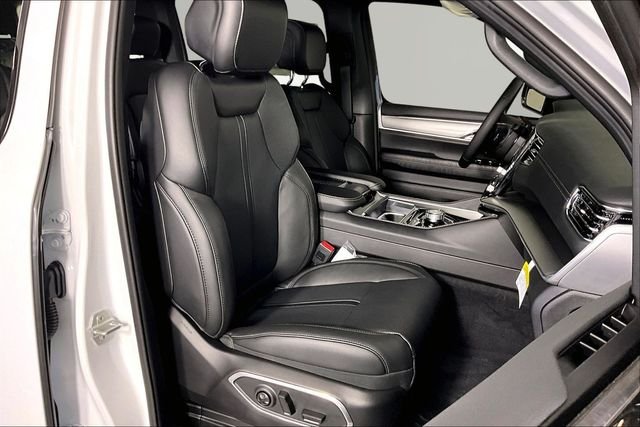New 2026 Bright White Clearcoat Jeep  image 12