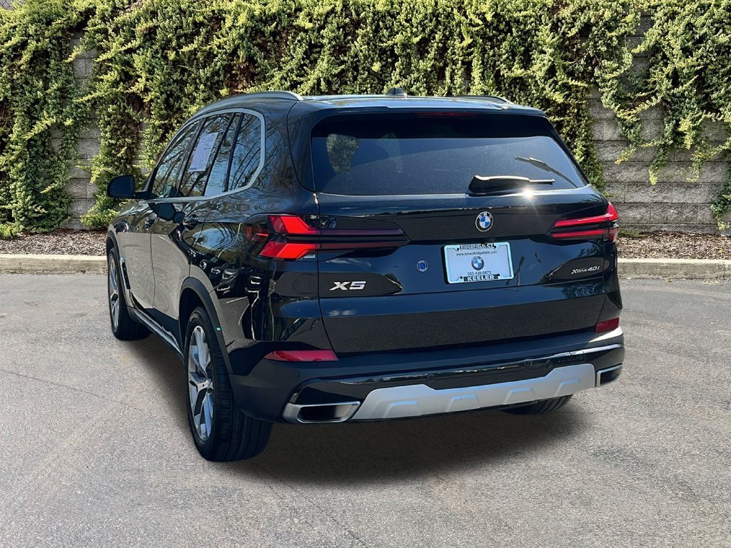Used 2024 Black Sapphire Metallic BMW xDrive40i image 6