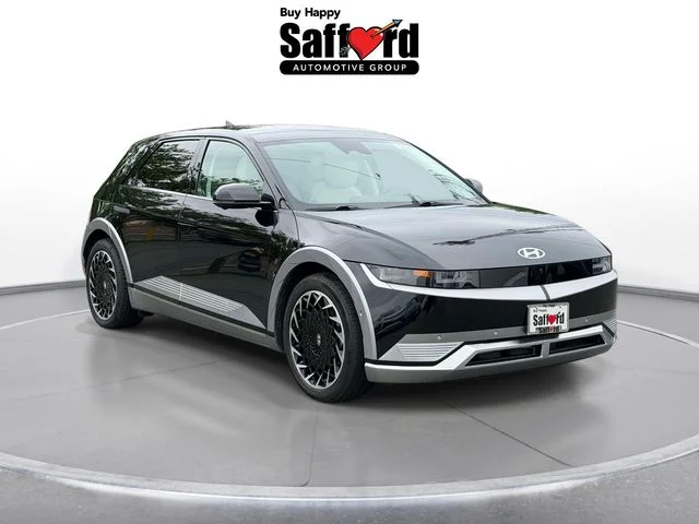 Used 2023 Black Hyundai Limited image 10