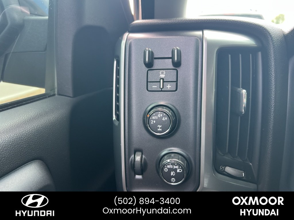 Used 2016 Black Chevrolet LT image 13