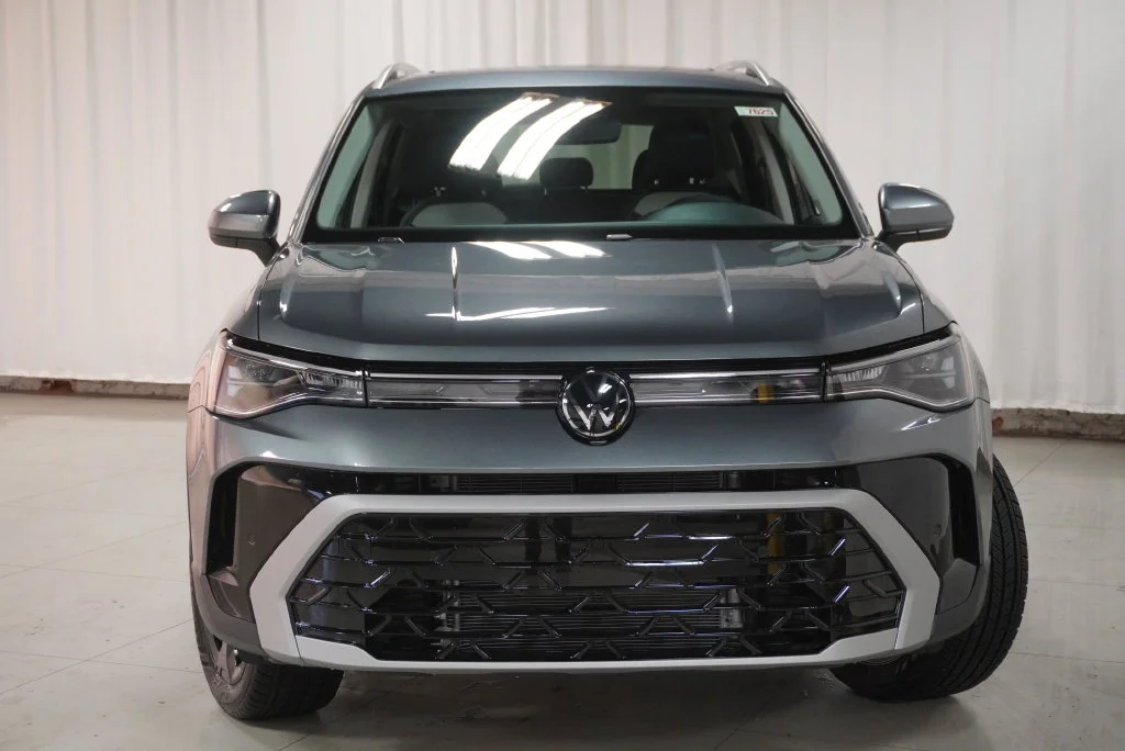 New 2027 Gray Volkswagen 1.5T SEL image 5