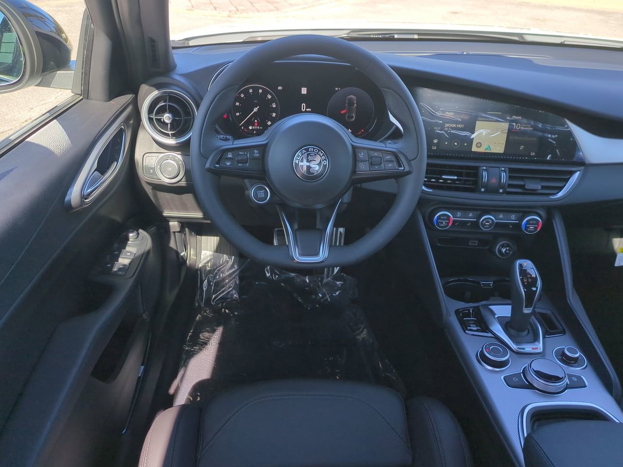 2025 Alfa Romeo Giulia Base - Photo 14