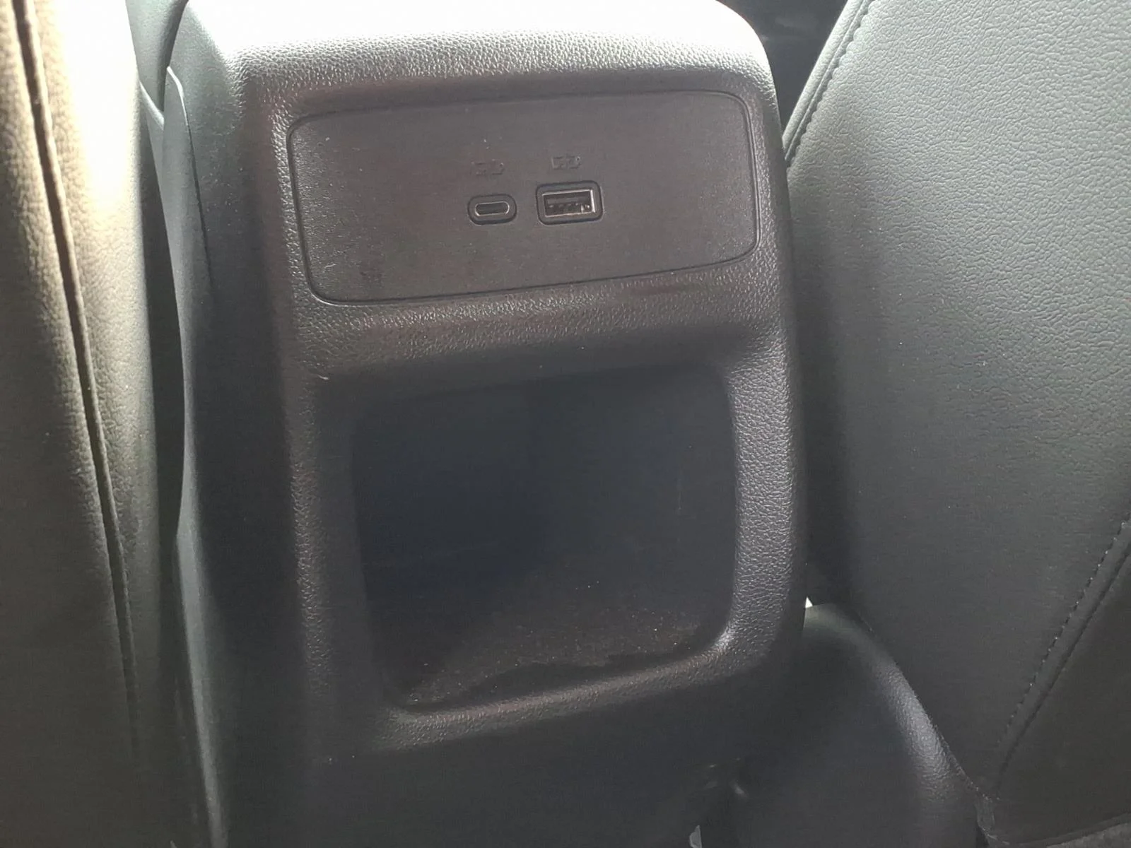 Used 2024 Ocean Blue Buick Preferred image 4