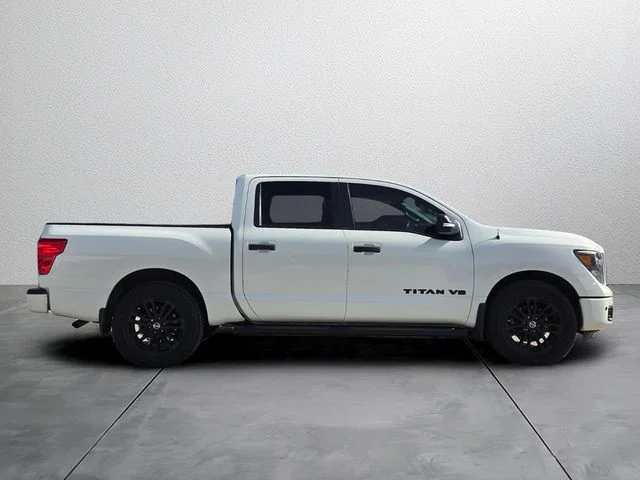Used 2018 White Nissan SV image 5