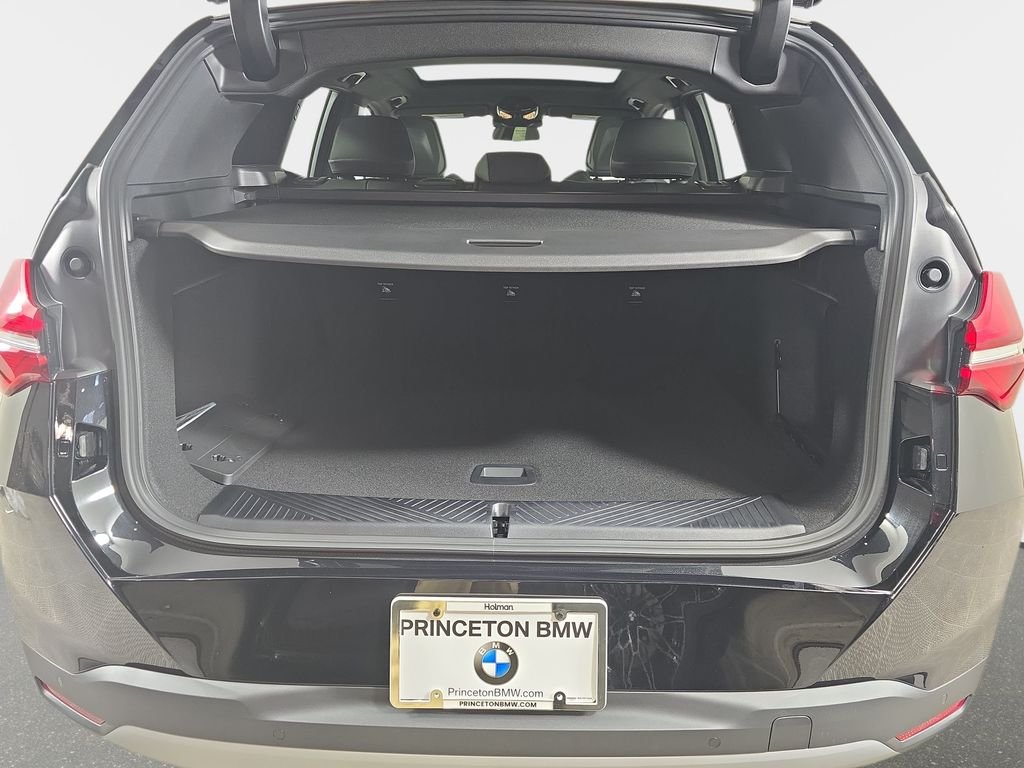New 2026 Black Sapphire Metallic BMW 30 xDrive image 12