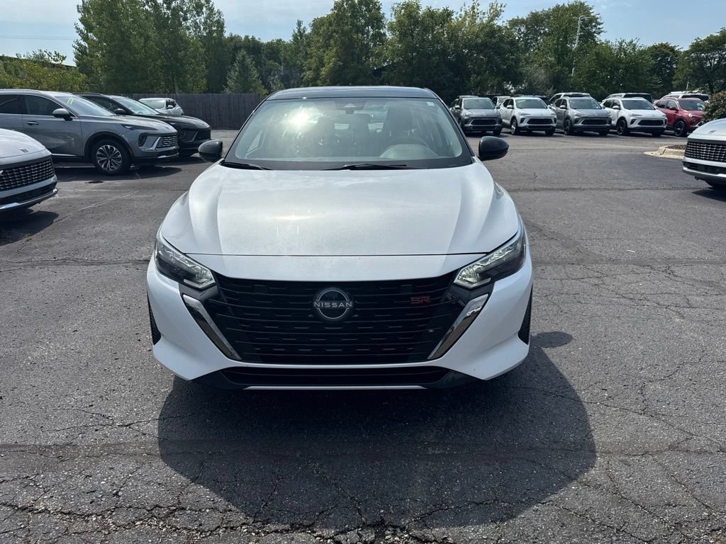 Used 2024 White Nissan SR Xtronic CVT image 3