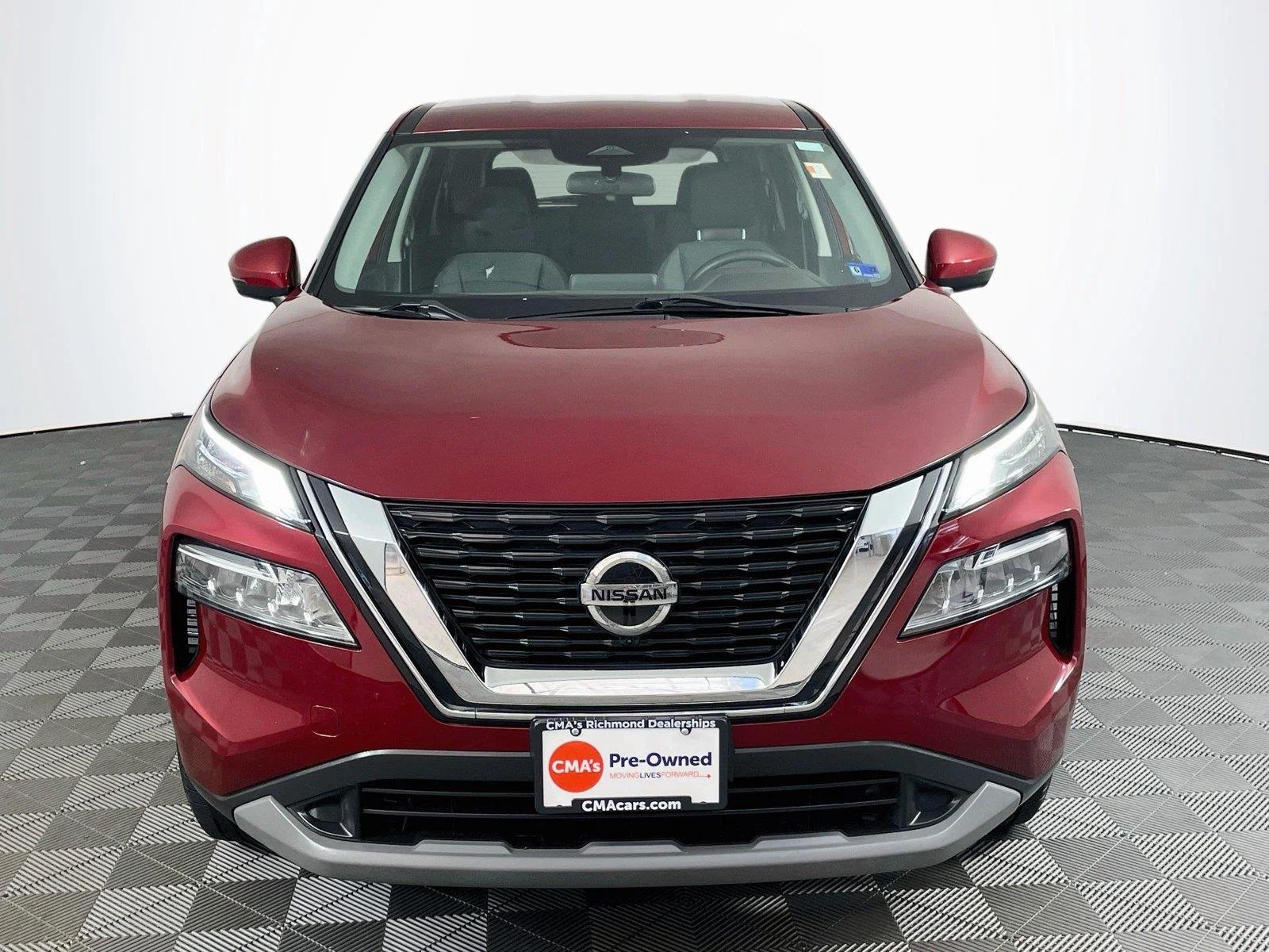 Used 2021 Scarlet Ember Tintcoat Nissan SV image 2