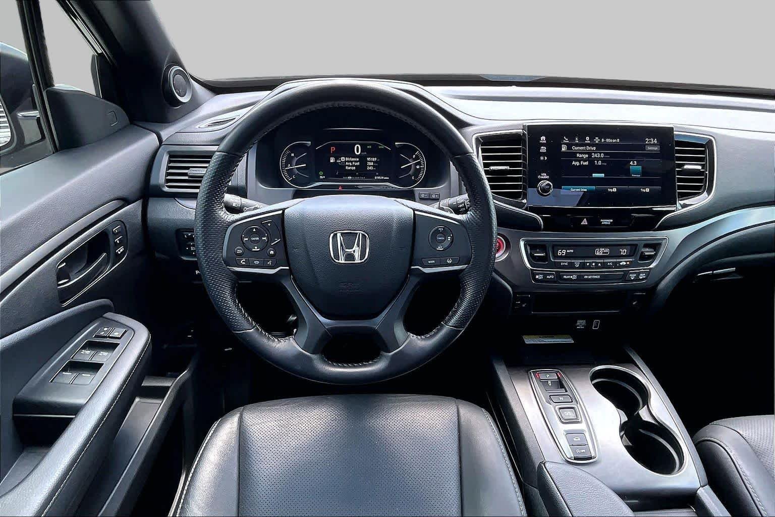 Used 2023 Crystal Black Pearl Honda EX-L image 6