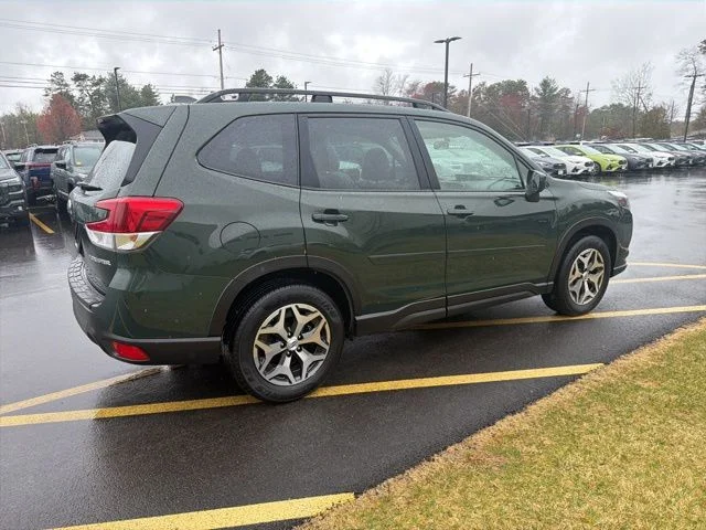 Used 2023 Green Subaru Premium image 5