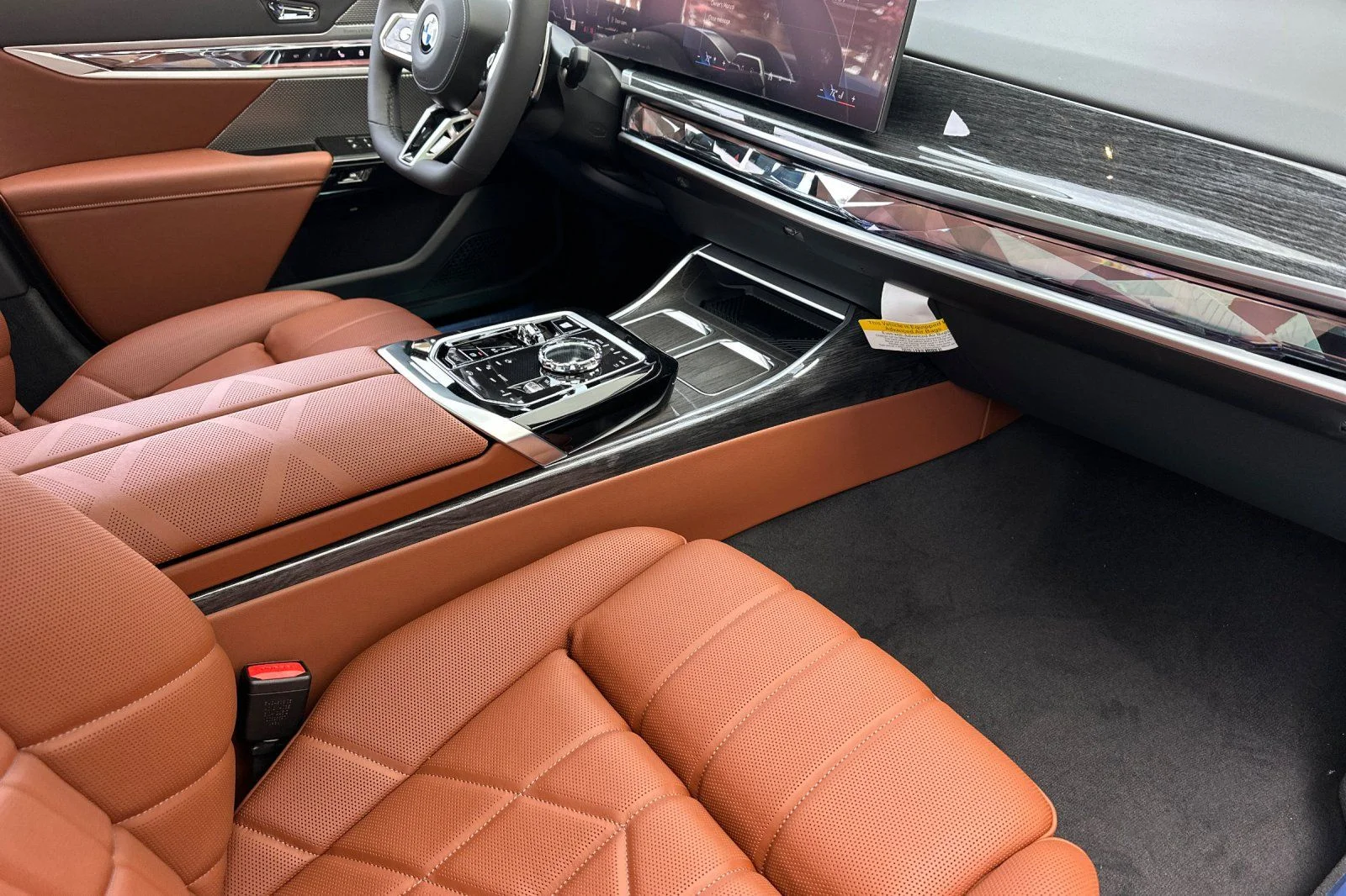 New 2026 Oxide Grey Metallic BMW 760i xDrive image 12