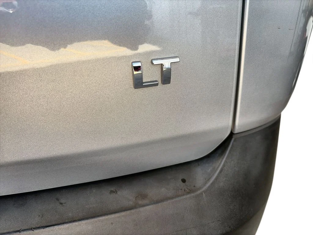Used 2018 Silver Chevrolet LT image 32