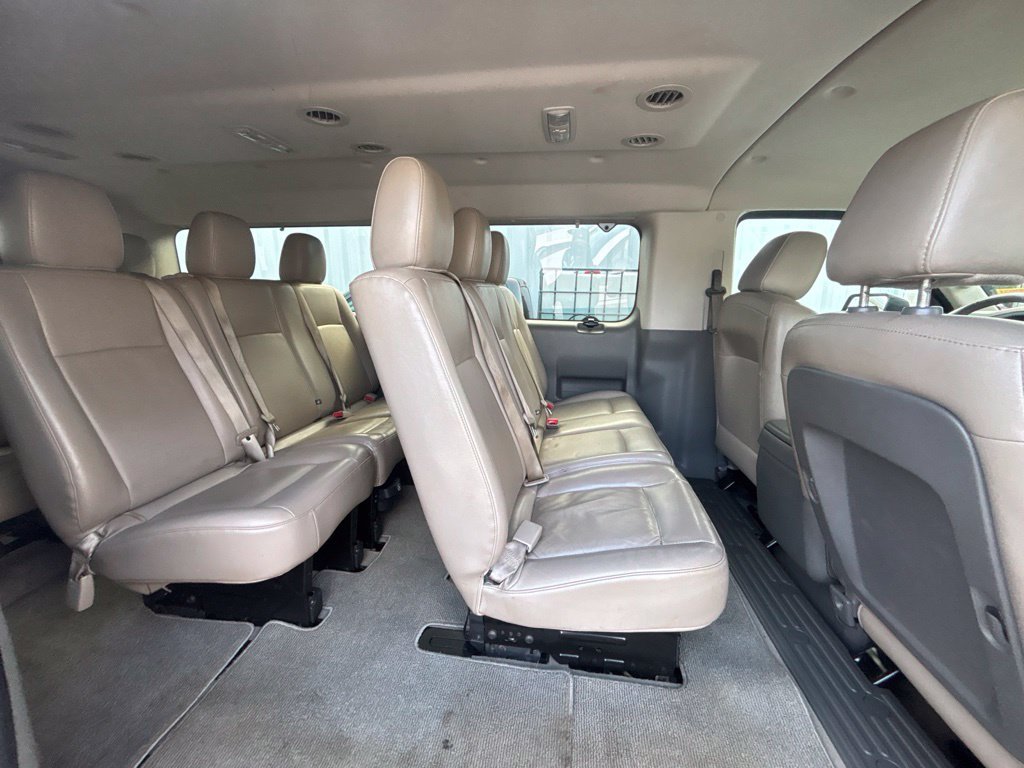 Used 2021 Black Nissan SL image 18