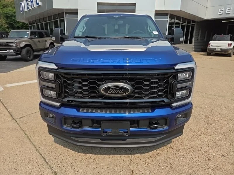 New 2026 Blue Ford XLT image 2