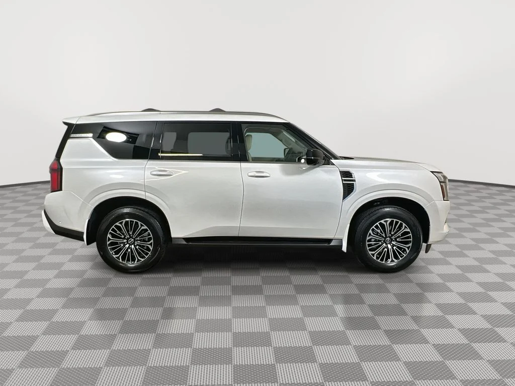 New 2026 Aspen White TriCoat Nissan Platinum image 9