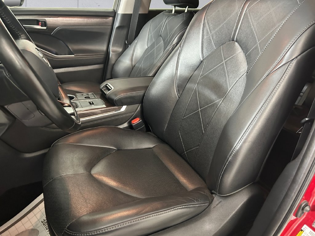 Used 2023 Red Toyota Platinum image 8