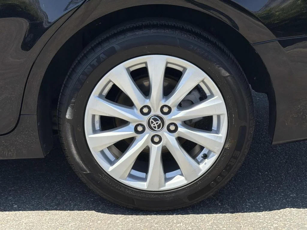 Used 2020 Midnight Black Metallic Toyota LE image 30