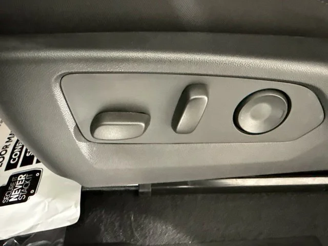 Used 2024 White Chevrolet Trail Boss image 16