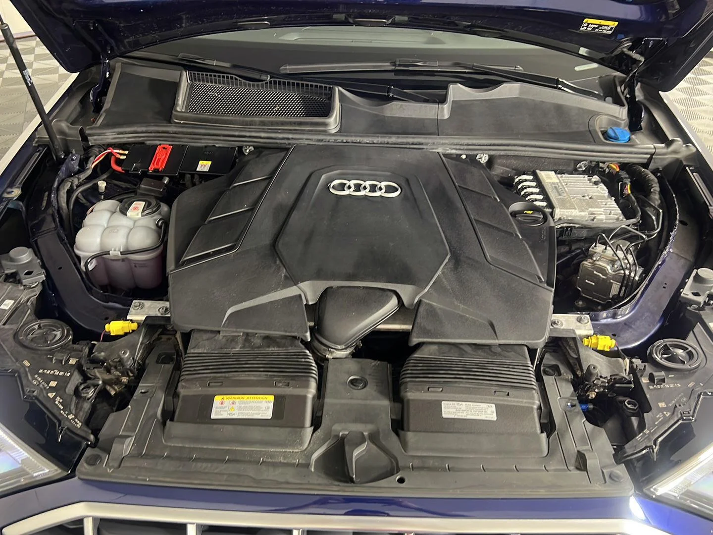 Used 2023 Navarra Blue Metallic Audi Premium Plus image 34