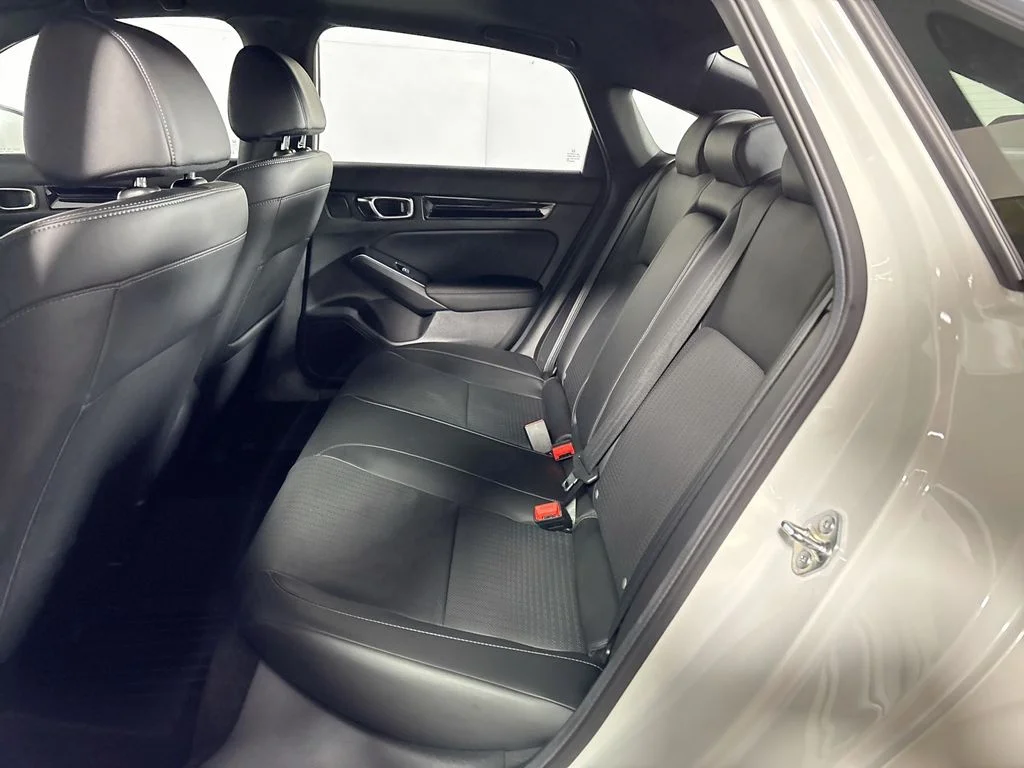 Used 2025  Honda Sport image 21