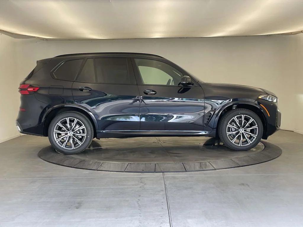 New 2026 Black BMW xDrive40i image 6