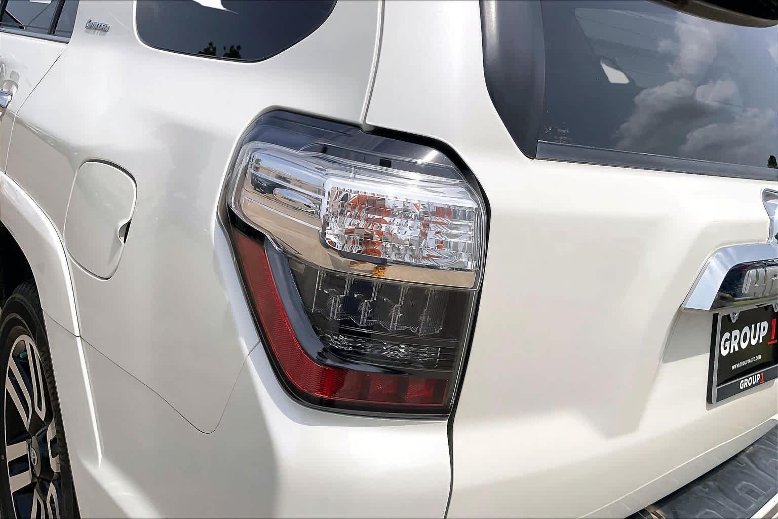 Used 2016 Blizzard Pearl Toyota Limited image 27