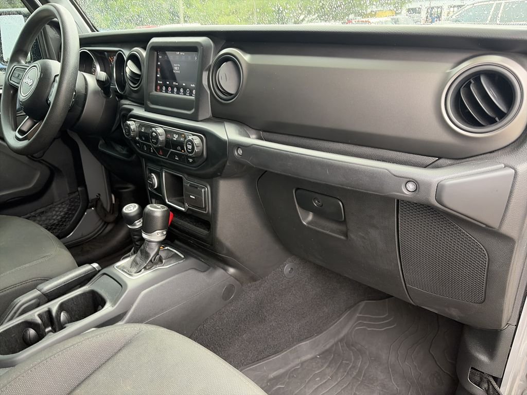 Used 2022 Gray Jeep Willys image 32