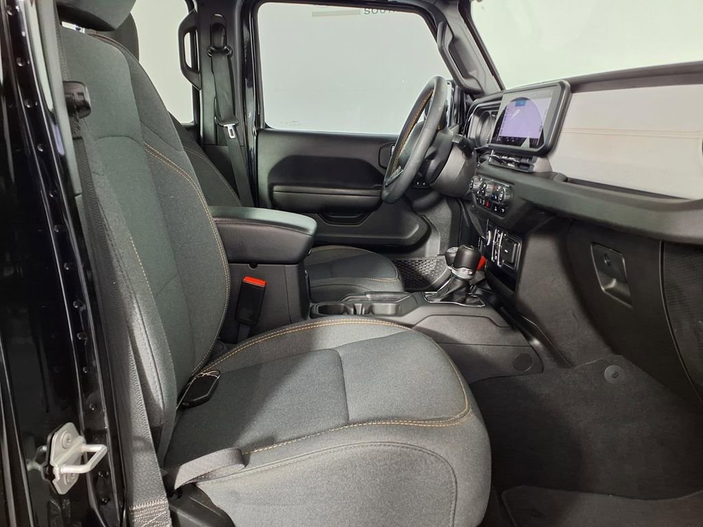 Used 2024 Black Clearcoat Jeep Sport S image 13