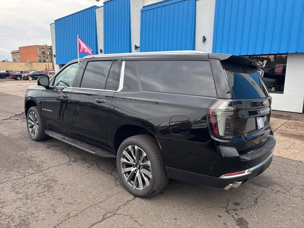 2026 Chevrolet Suburban High Country - Photo 10