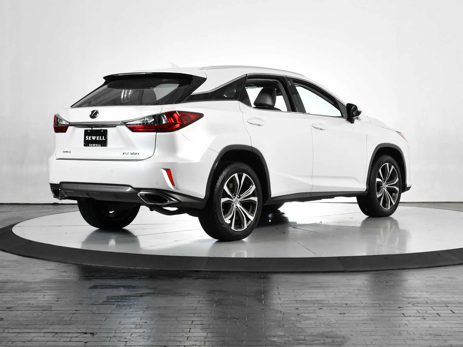 Used 2017 Eminent White Pearl Lexus  image 7
