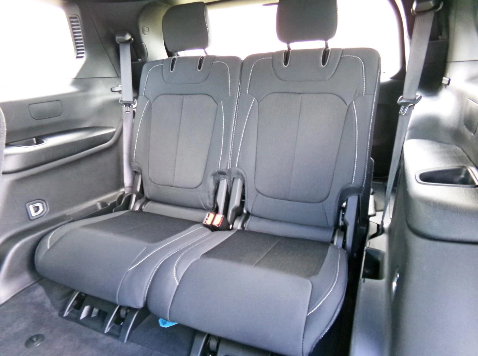 Used 2025 Bright White Clearcoat Jeep Laredo image 14