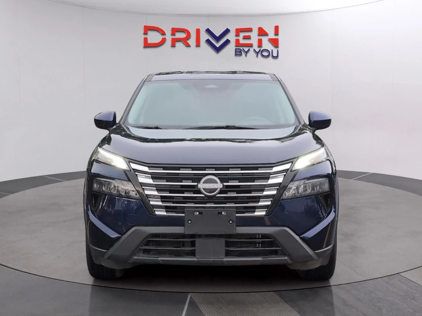 Used 2025 Deep Ocean Blue Pearl Nissan SV image 8