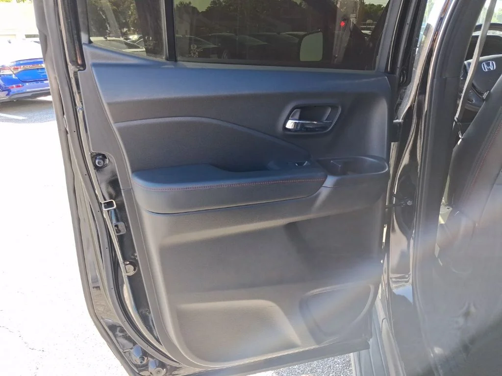 Used 2019  Honda Black Edition image 28