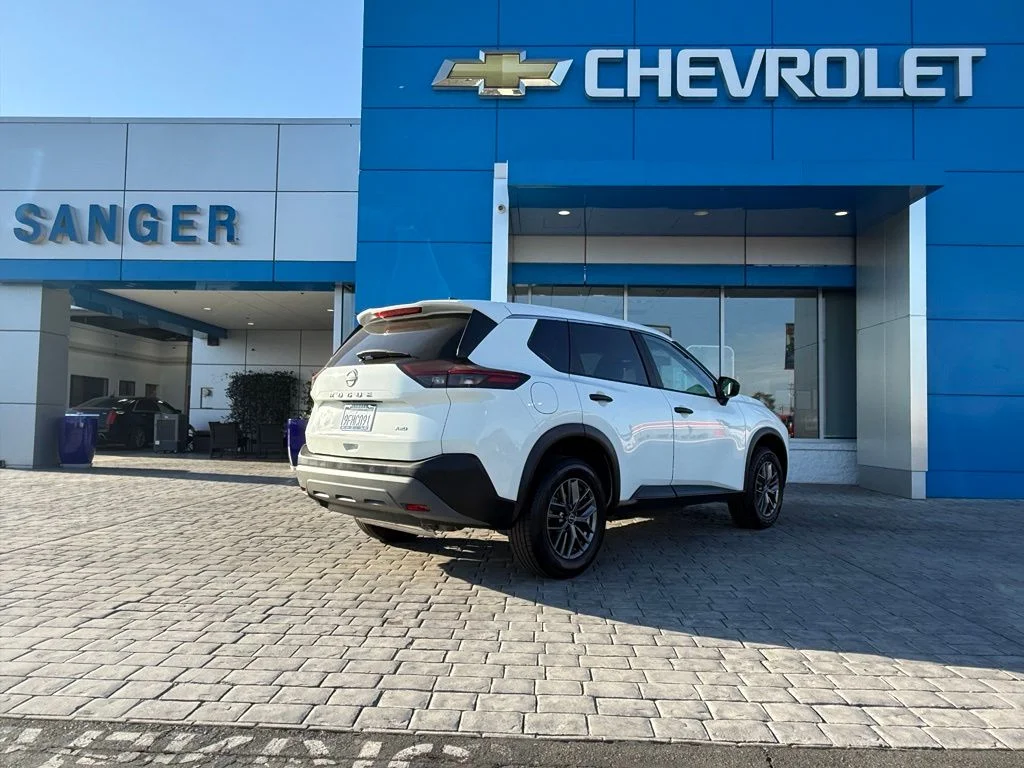 Used 2023 White Nissan S image 8
