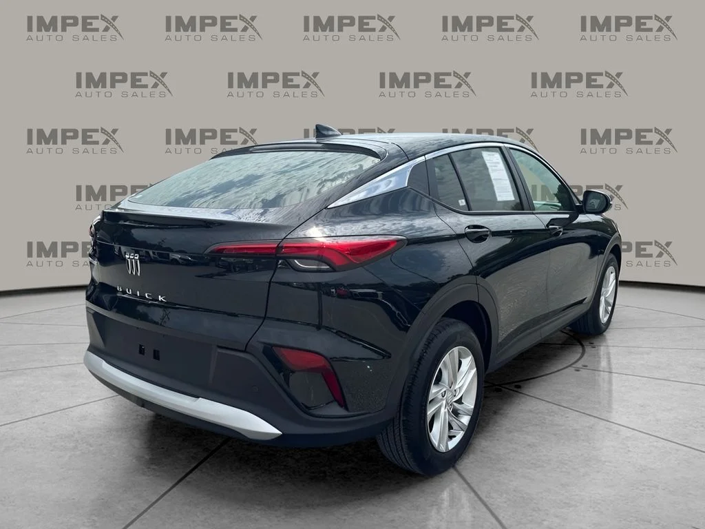Used 2025 Black Buick Preferred image 3