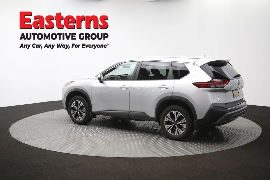 Used 2023 Silver Nissan SV image 124