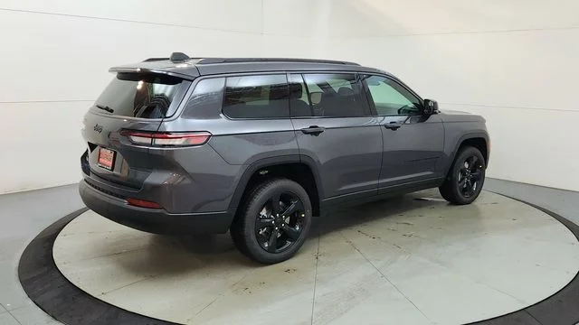 New 2026 Baltic Gray Metallic Clearcoat Jeep Limited image 10