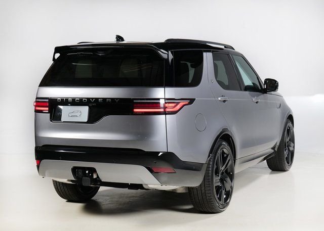 New 2026 Eiger Grey Land Rover Dynamic SE image 2