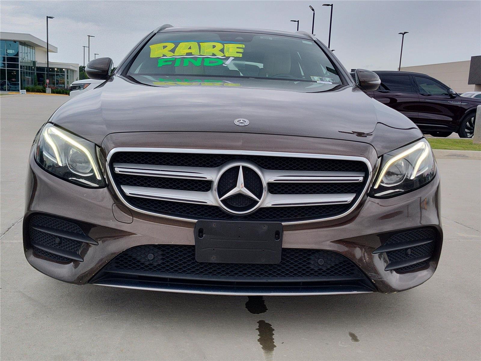 Used 2017 Dakota Brown Metallic Mercedes-Benz E 400 Sport image 11
