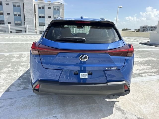Certified Used 2025  Lexus 300h Premium image 24
