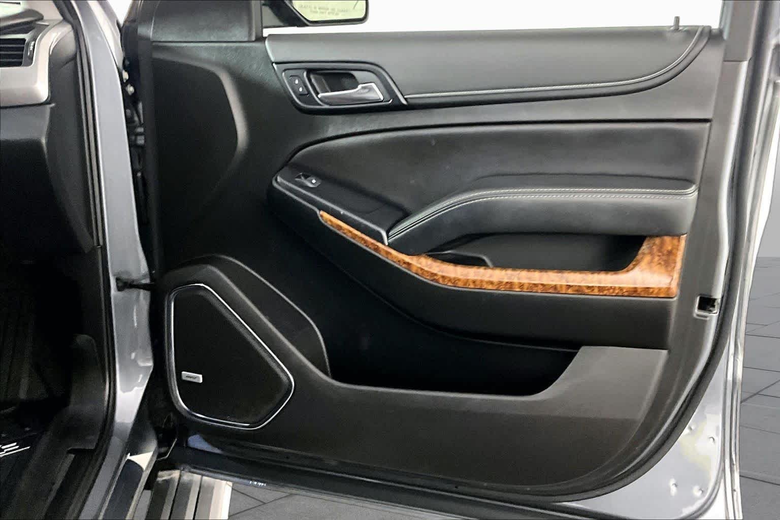 Used 2020 Satin Steel Metallic Chevrolet Premier image 22