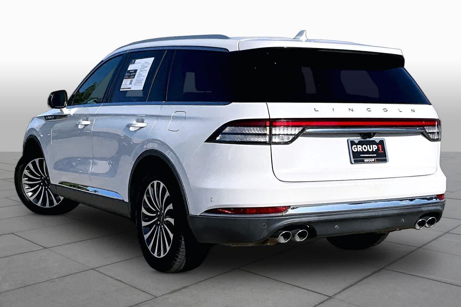 Used 2020 Pristine White Metallic Tri-Coat Lincoln Reserve image 11