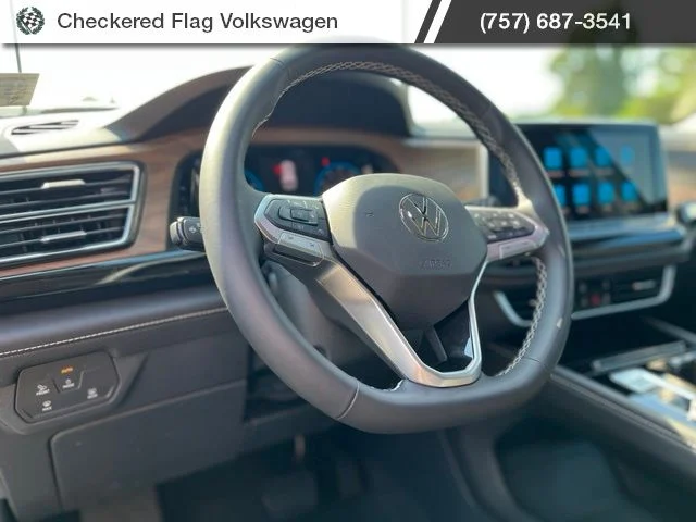 New 2026 Green Volkswagen 2.0T SE w/Technology image 17