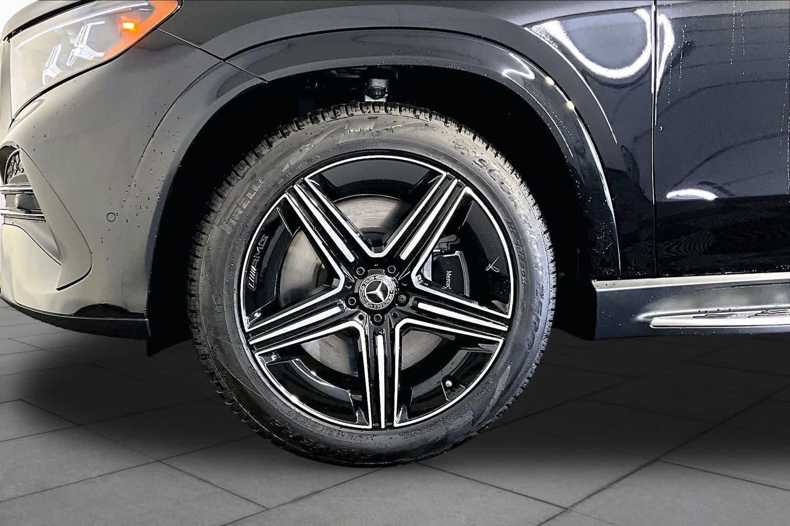 New 2027 Obsidian Black Metallic Mercedes-Benz GLE 450 image 17